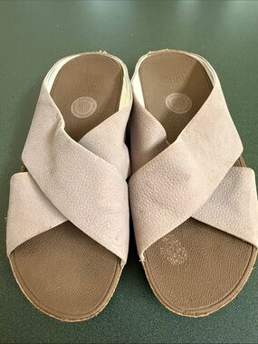 Fitflop Fine LeatherWomen's Crisscross Slide Sandals - Light Pink and Brown